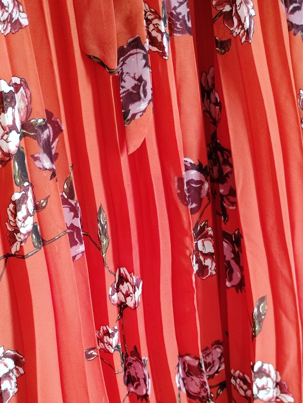 Lulus Loved By You Women’s Red Orange Floral V-Neck Pleated Maxi Dress Small - Picture 7 of 8